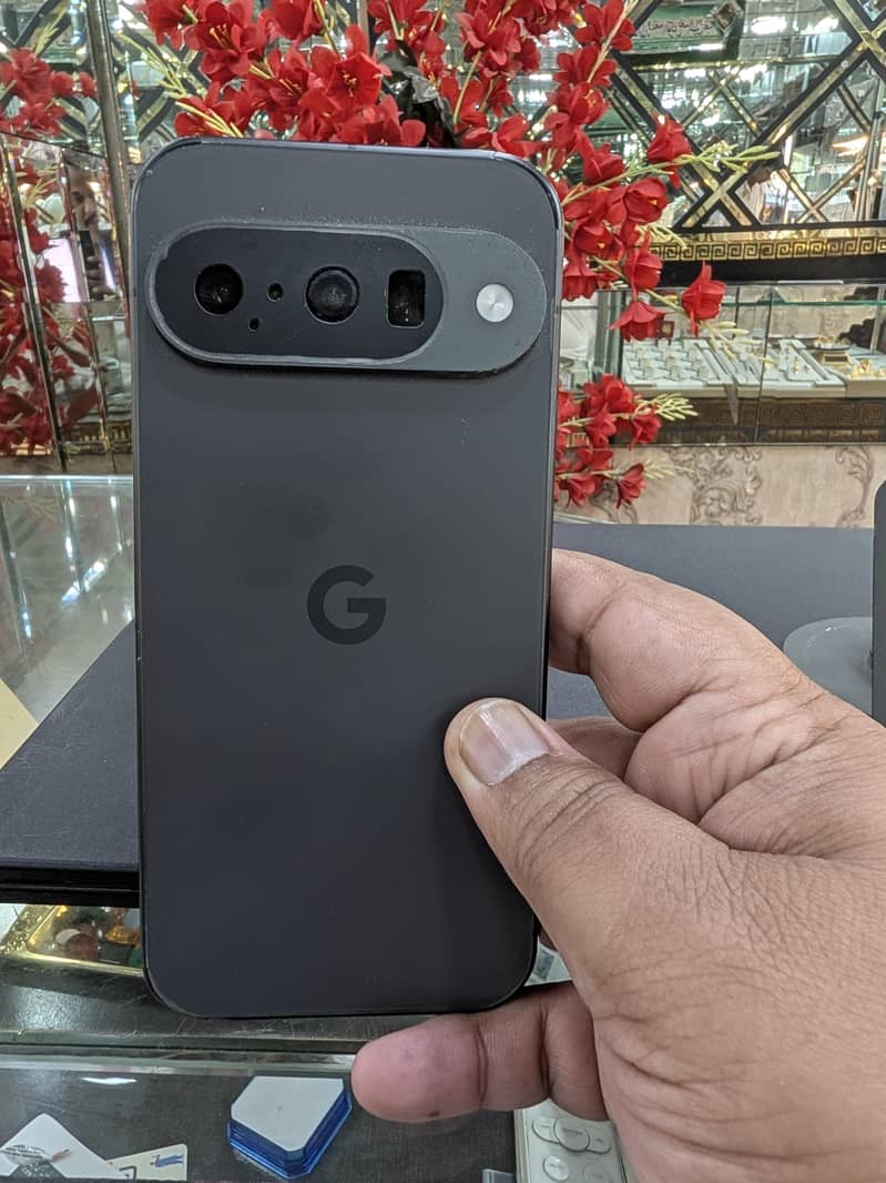 Google Pixel 10 5