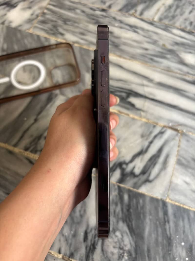 Apple iPhone 14 Pro Max 3