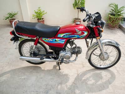 Honda cd70 23/24 good condition all original bio on the spot