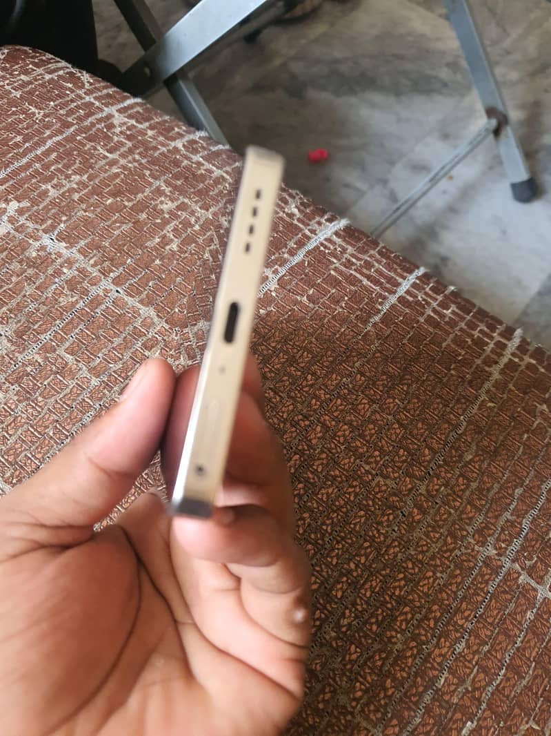 Infinix Note 40 4