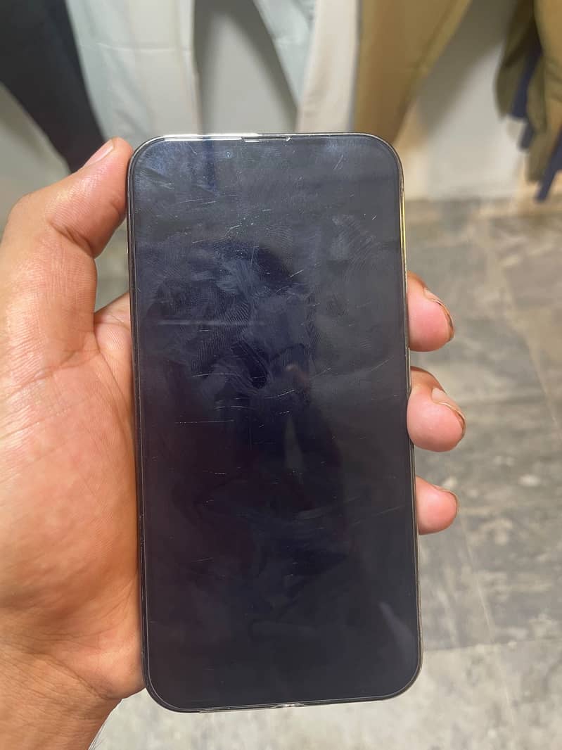 Apple iPhone 13 Pro 4