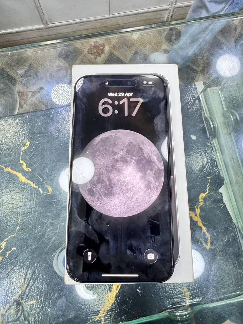 Apple iPhone 16 Plus 2