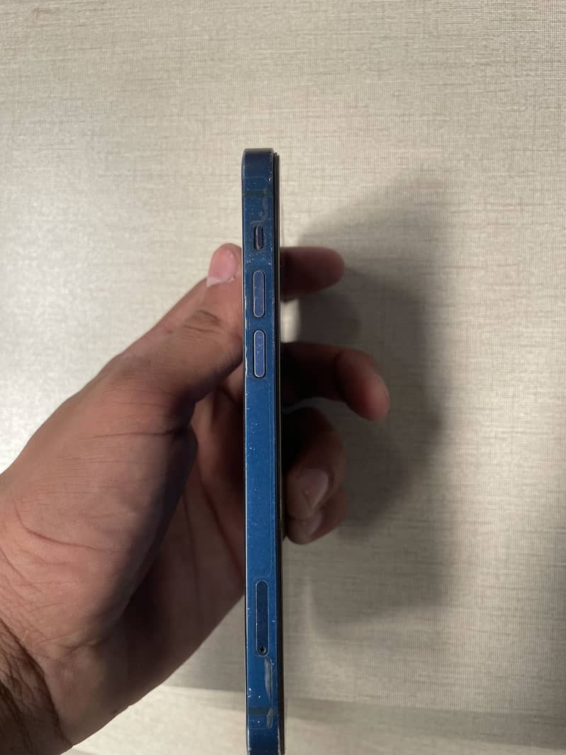 Apple iPhone 12 5