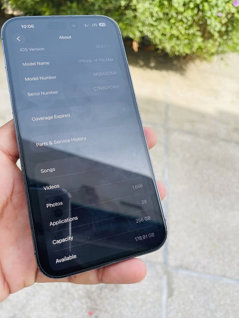 Apple iPhone 14 Pro Max 1