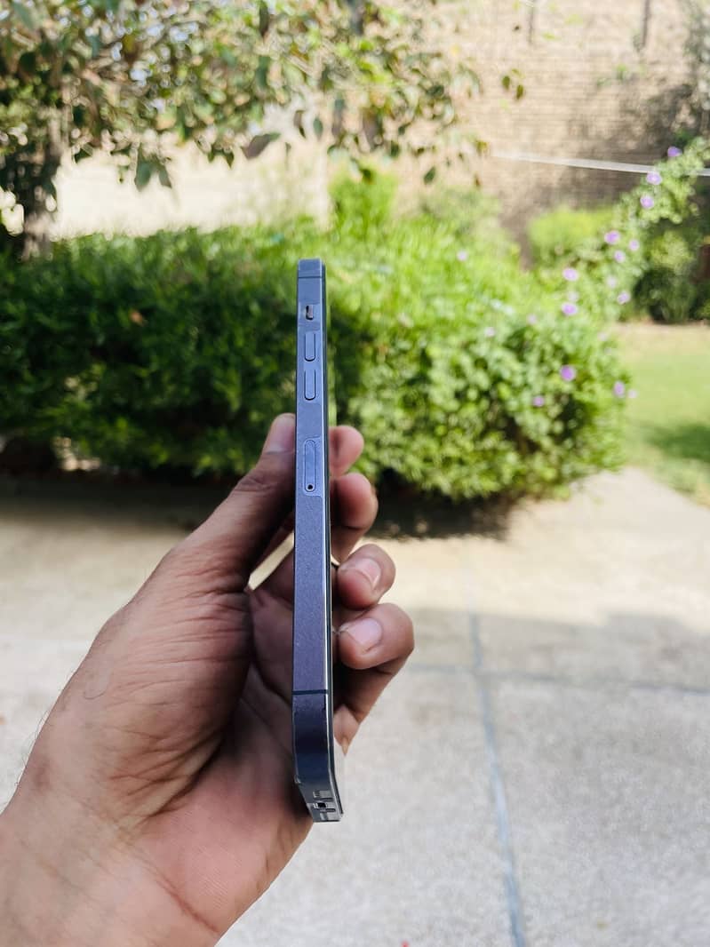 Apple iPhone 14 Pro Max 2