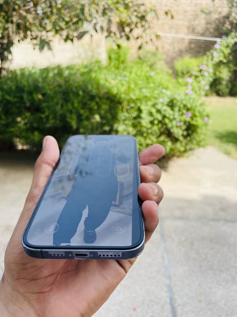 Apple iPhone 14 Pro Max 5