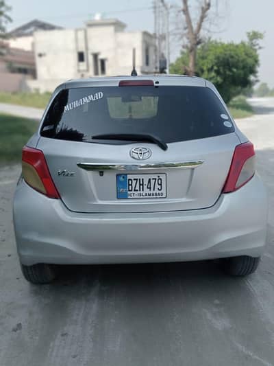 Toyota Vitz 2011