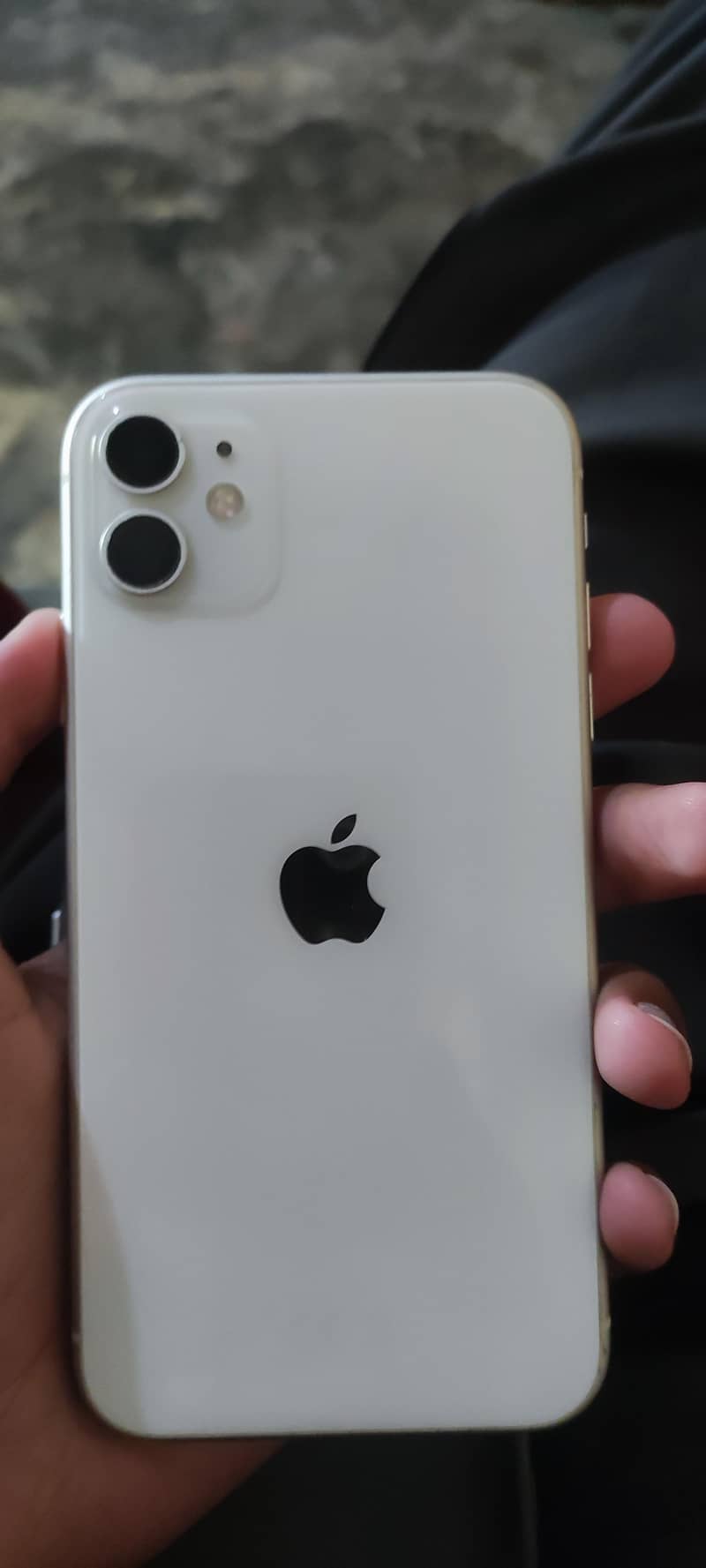Apple iPhone 11 0