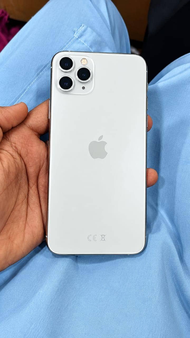Apple iPhone 11 Pro Max 1