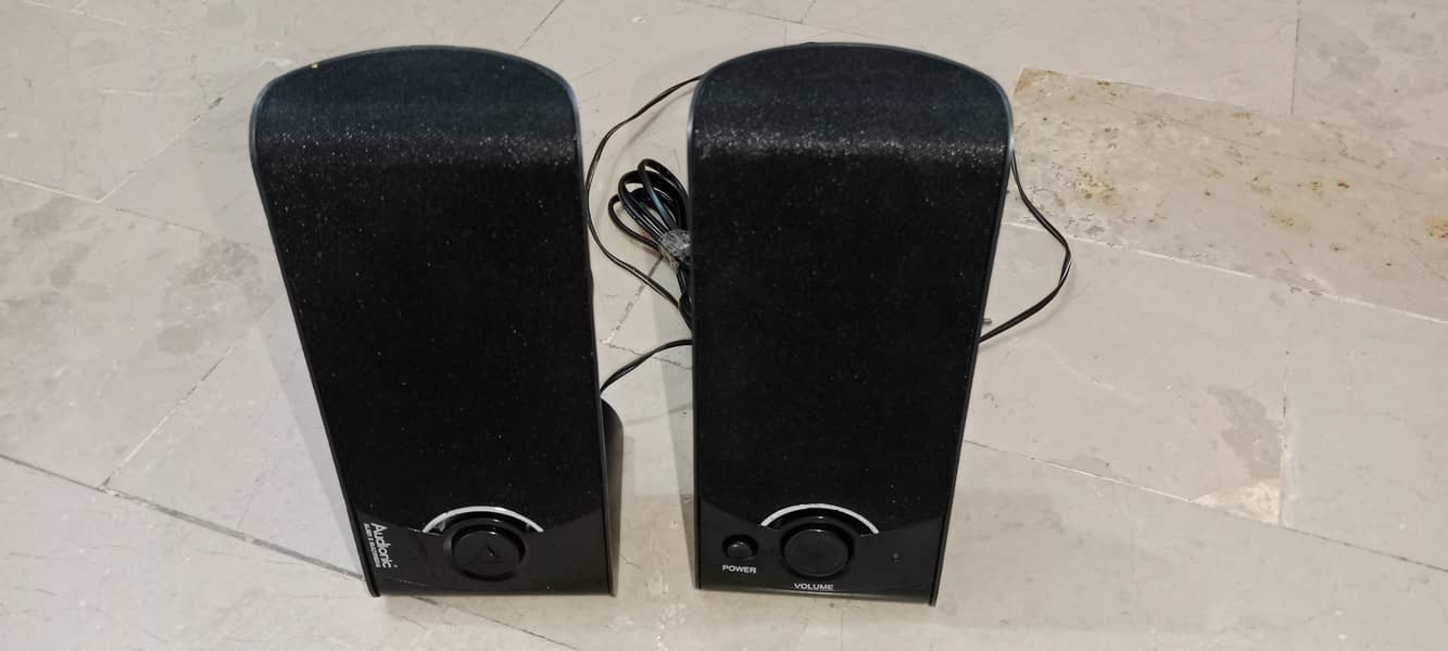 speaker audionic 2