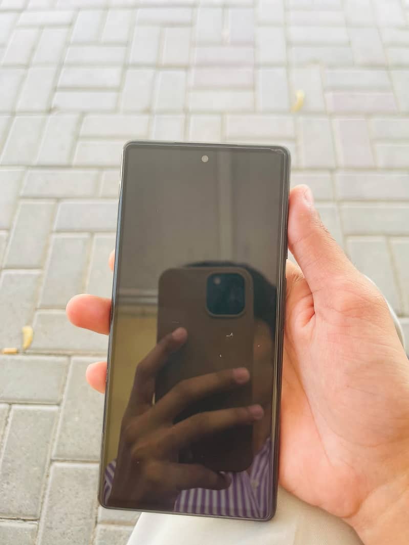 Google Pixel 6 4