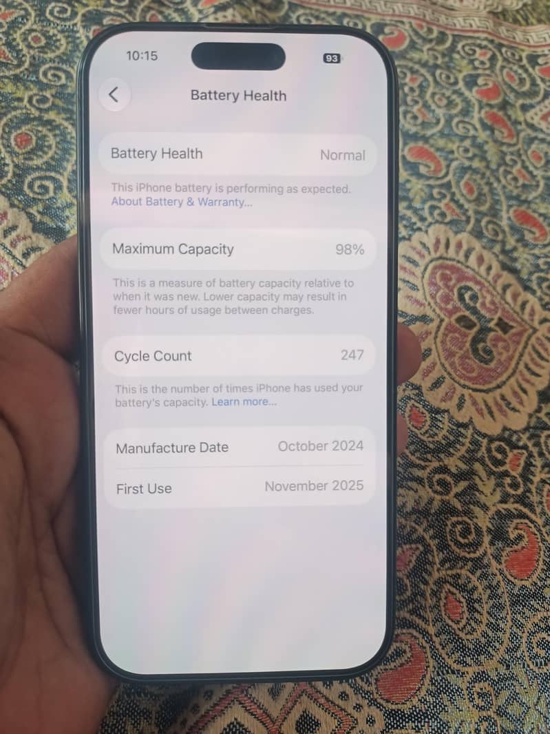 Apple iPhone 16 Pro 3