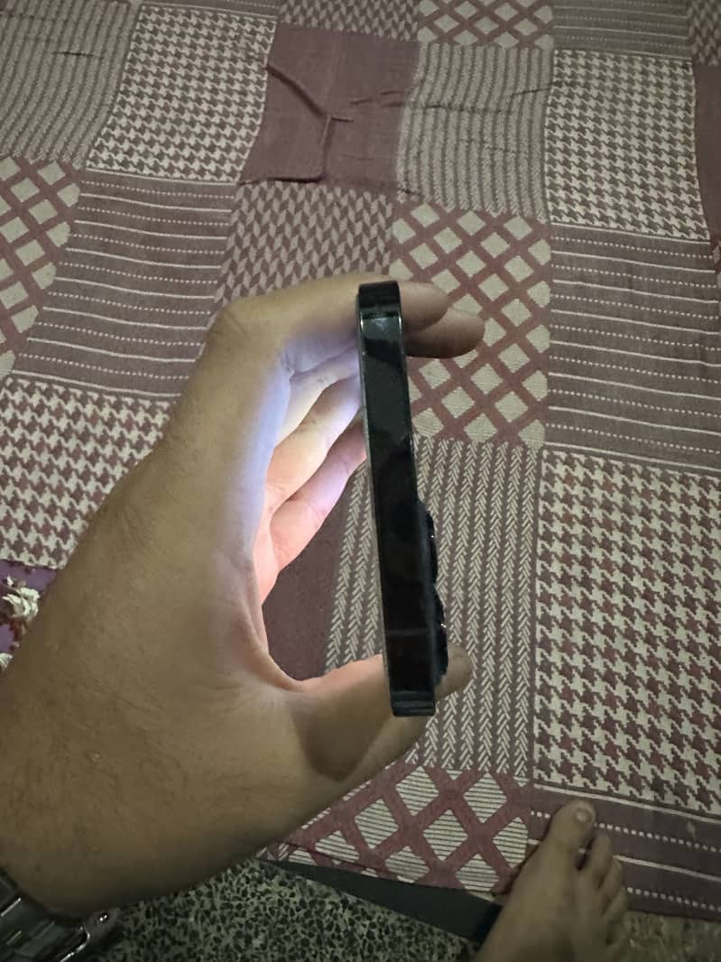 Apple iPhone 12 Pro Max 3