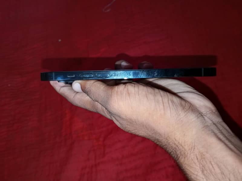Apple iPhone 14 Pro Max 3