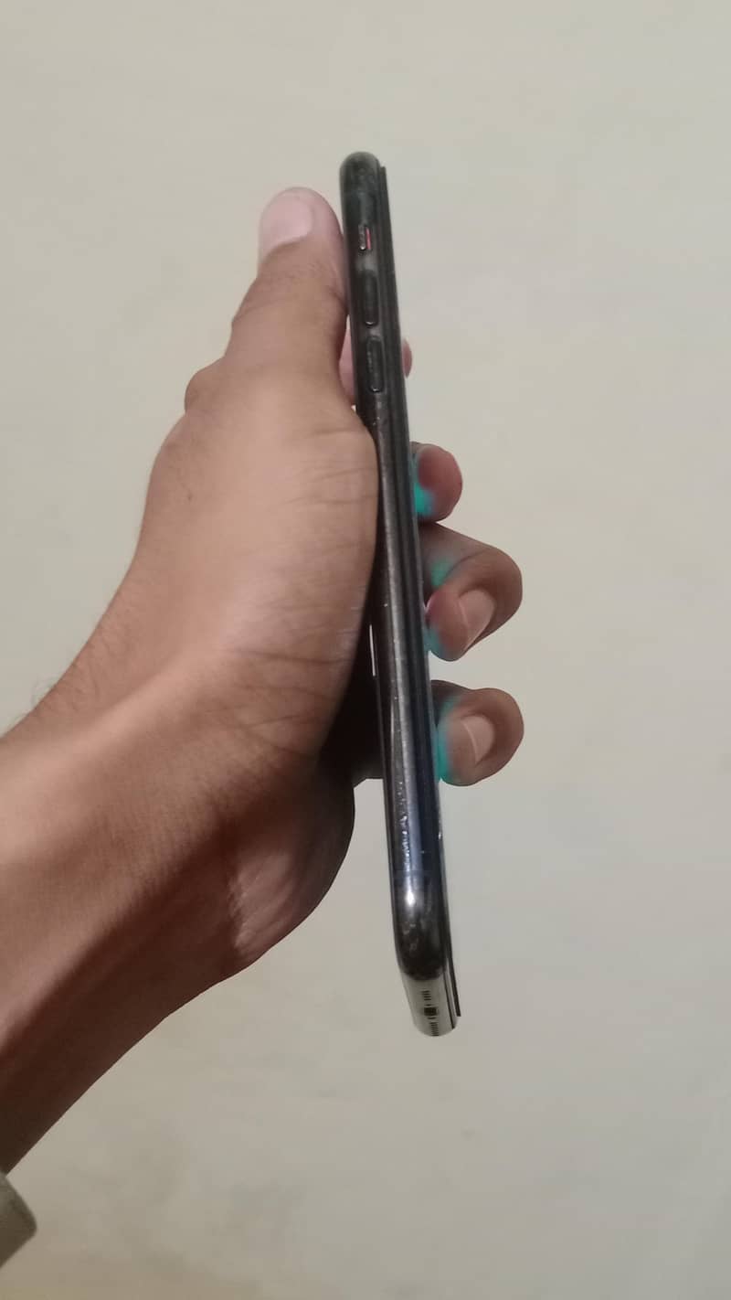 iPhone 11 Pro Max PTA 1
