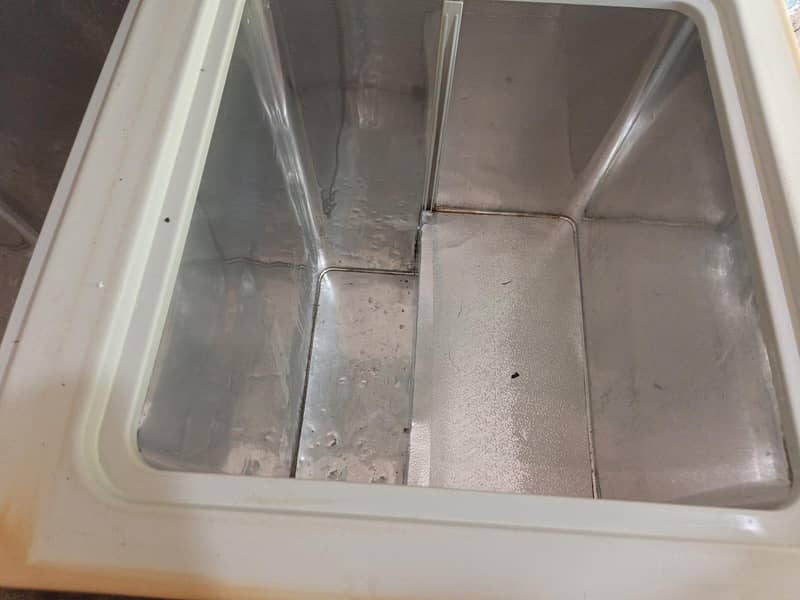 Double Door Deep Freezer 2