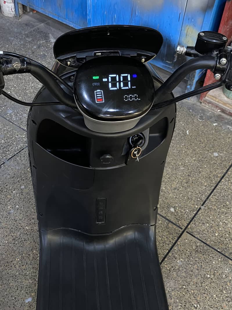 Evee 2024 model 1