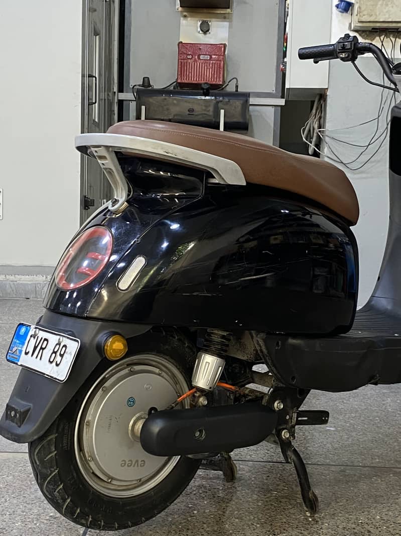 Evee 2024 model 3