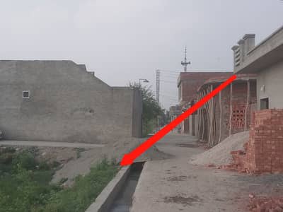 17 Marla plot few steps from 200ft LDA City road near Ferozepur road kahna nau and Ferozepur road gajjumate Lahore