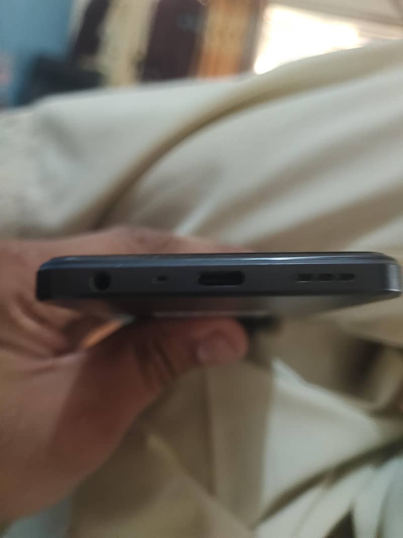Oppo A18 0