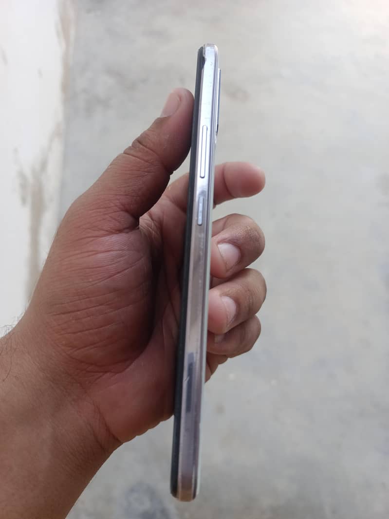Vivo V21 2