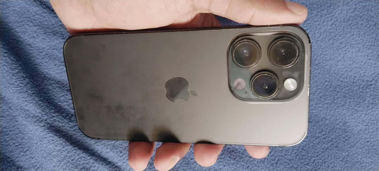 Apple iPhone 14 Pro 1
