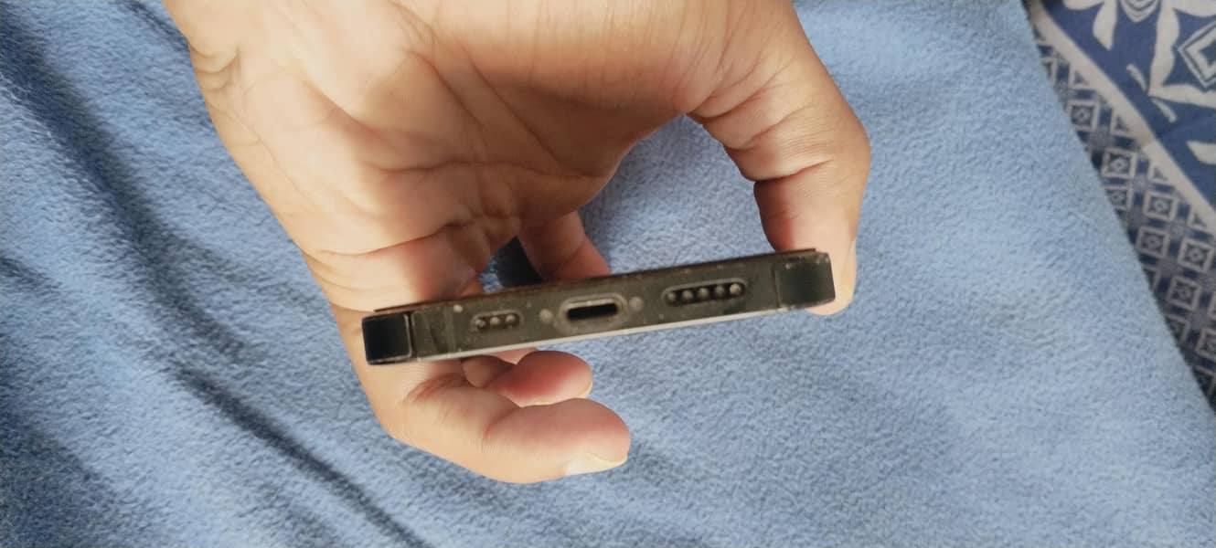Apple iPhone 14 Pro 2
