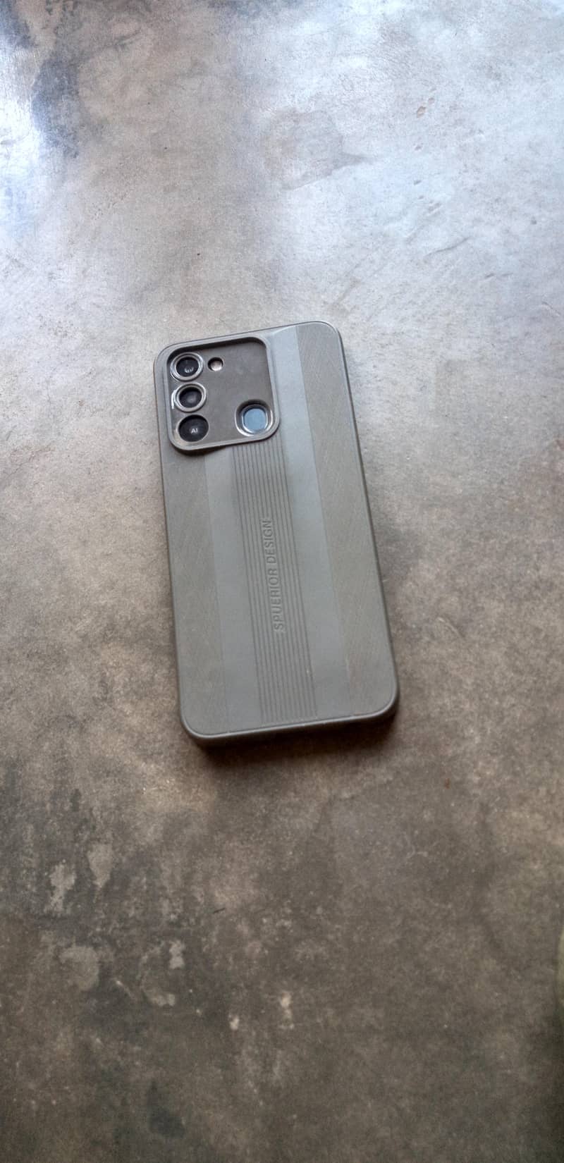 Techno spark 8c 2
