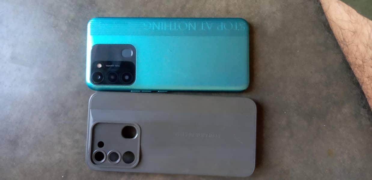 Techno spark 8c 5