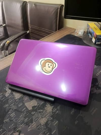Dell inspiron 1545 Core 2 Duo 4GB Ram 160 GB HDD 15" inches Display