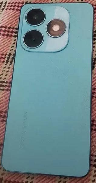 Tecno Spark 20 0