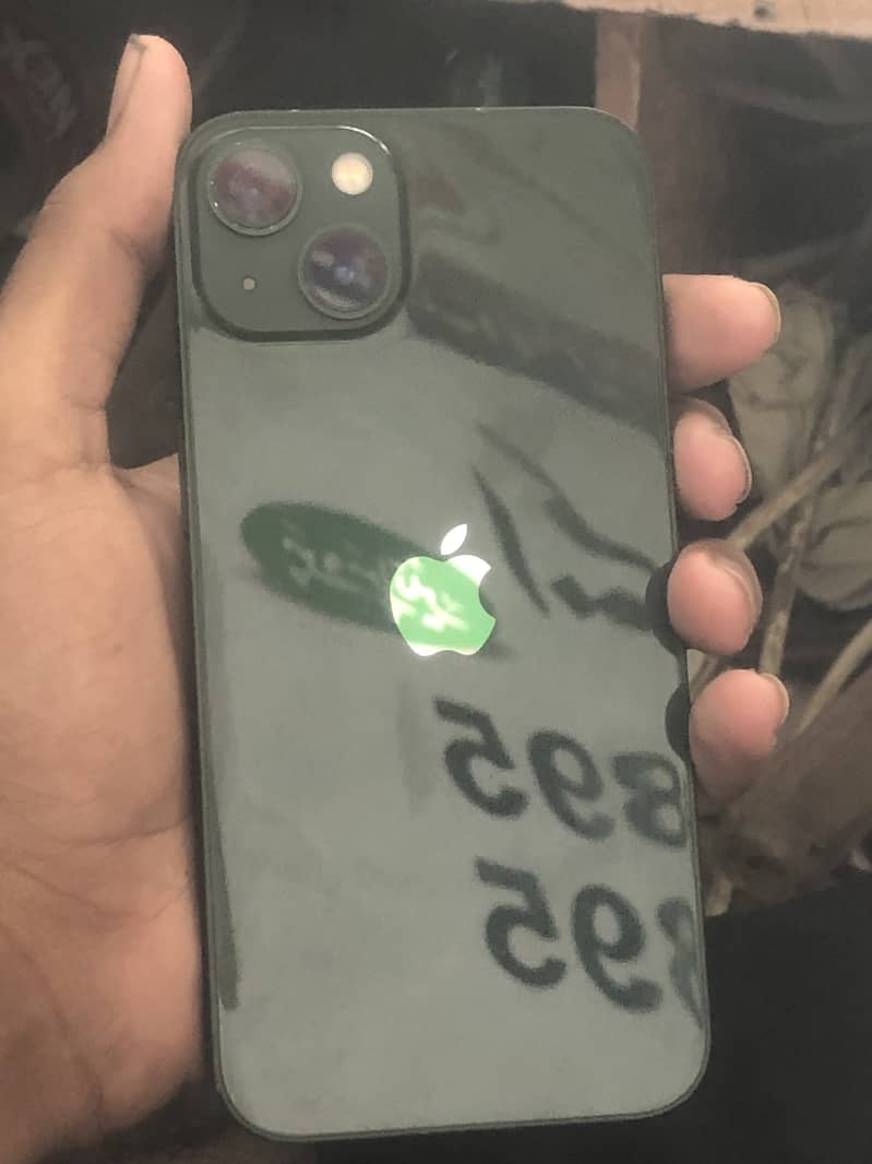 Apple iPhone 13 9