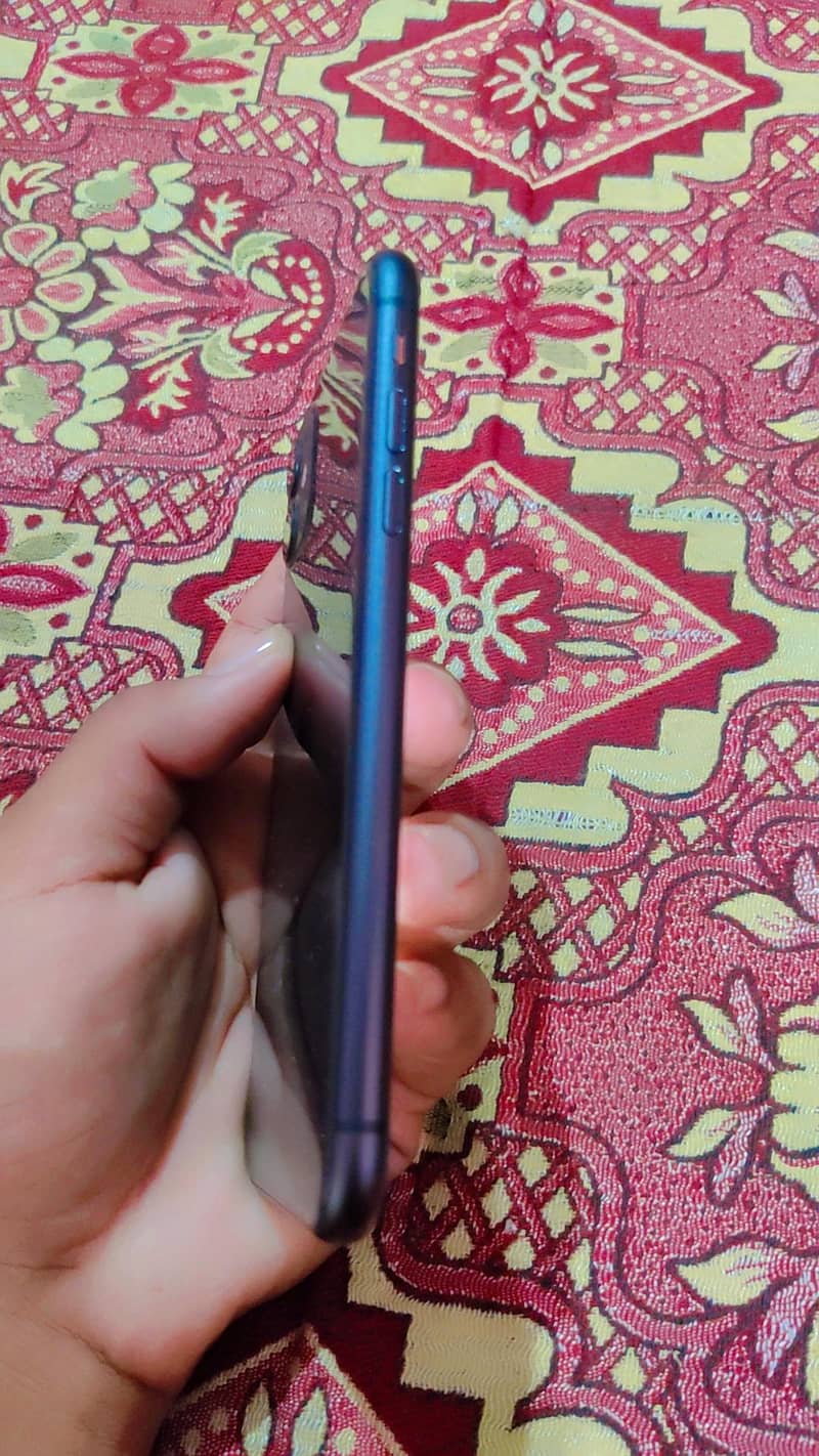 Apple iPhone 11 2