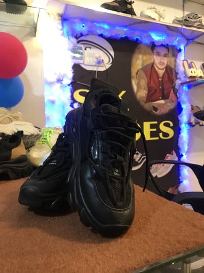 Use imported American shoes