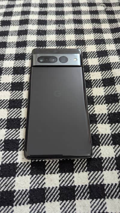 google pixel 7 pro / 70k / urgent sell