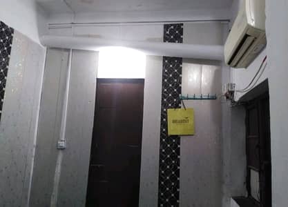 Prime Location Room For rent In Liberty Market Lahore