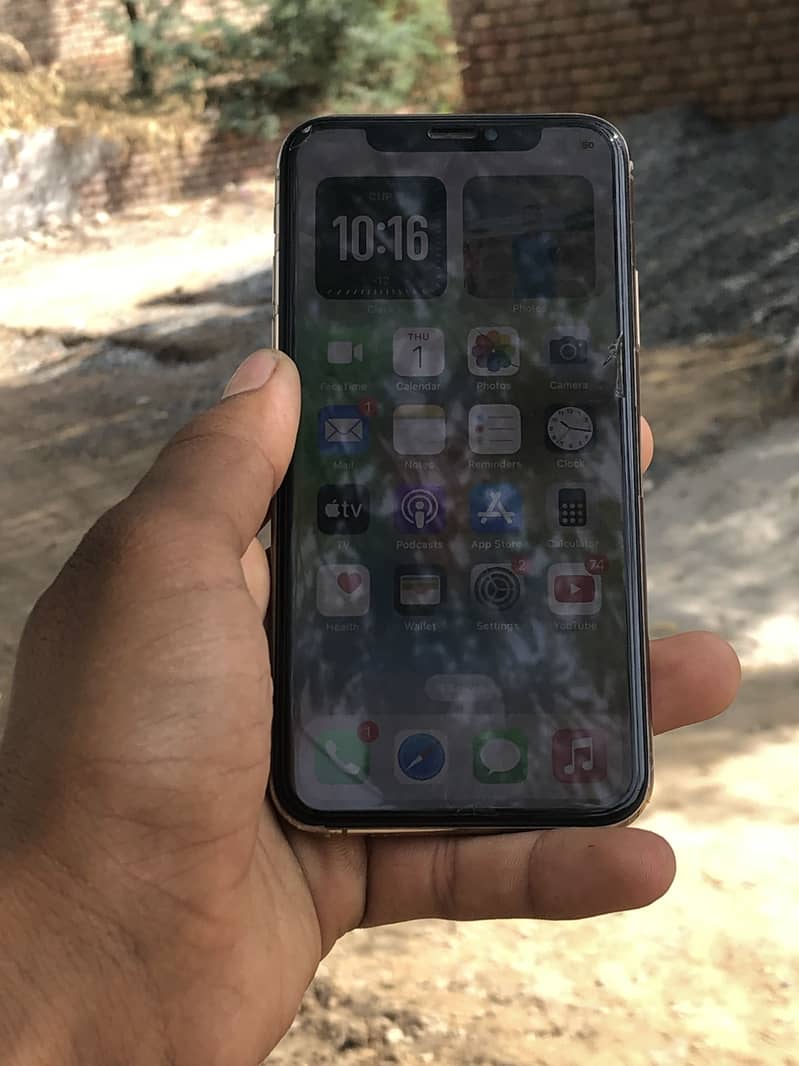 Apple iPhone XS 3