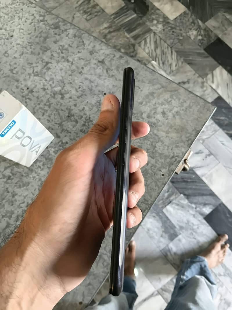 Tecno Pova 4
