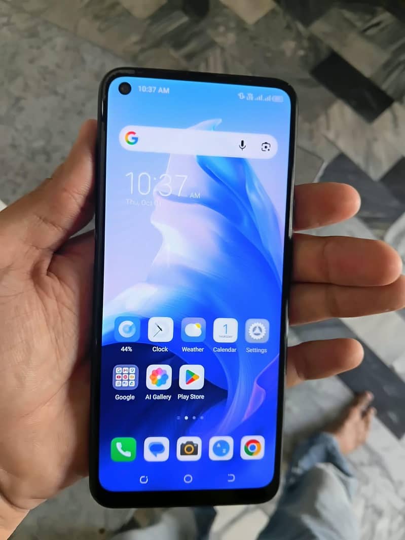 Tecno Pova 8