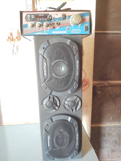 A set of Amplifier and 2ft highted woofer