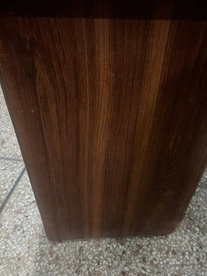 Computer Table 0