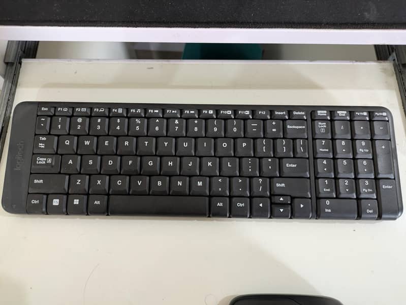 logitech wireless keyboard and mouse 0
