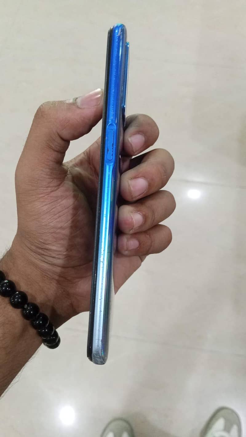 OPPO A54 4