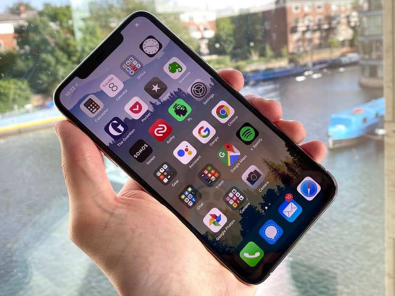 Apple iPhone 11 Pro Max 1