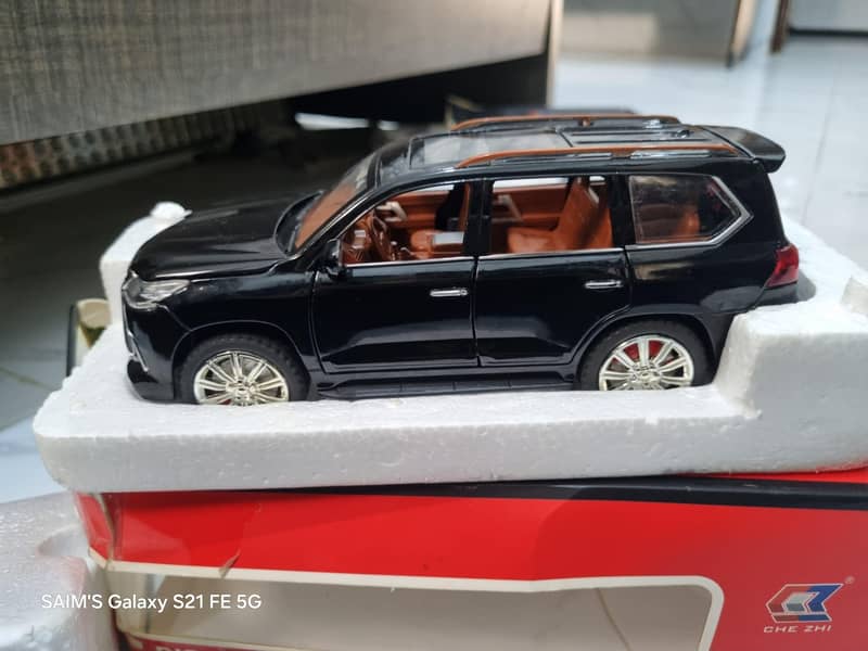 lexus LX570 5