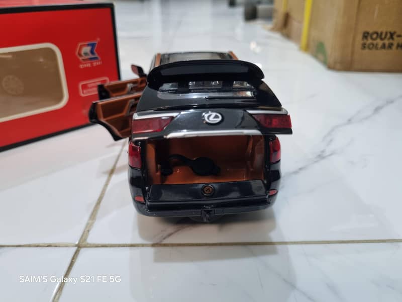 lexus LX570 13