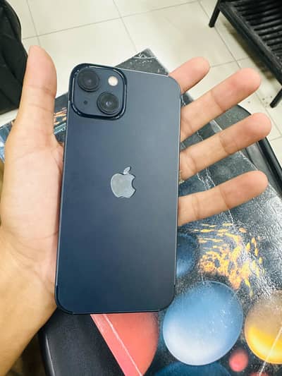 Apple iPhone 13