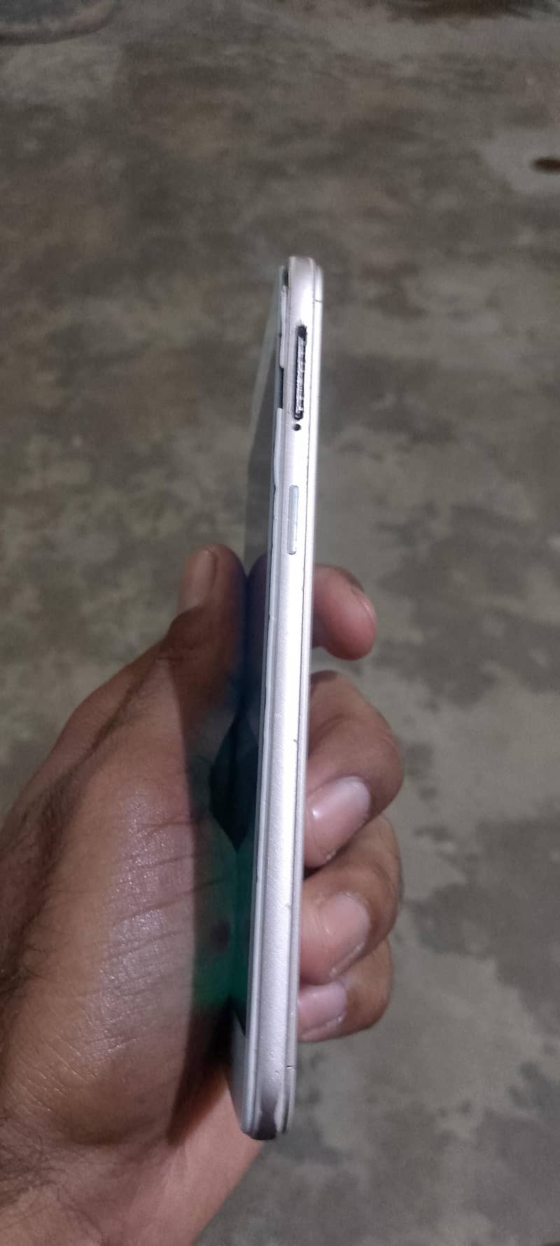 OPPO A57 1