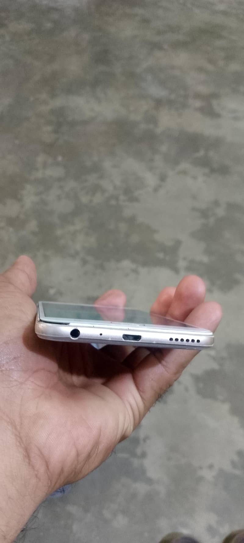 OPPO A57 2