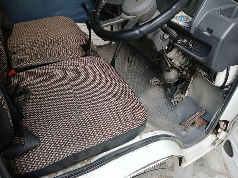 Suzuki Bolan 2012 6